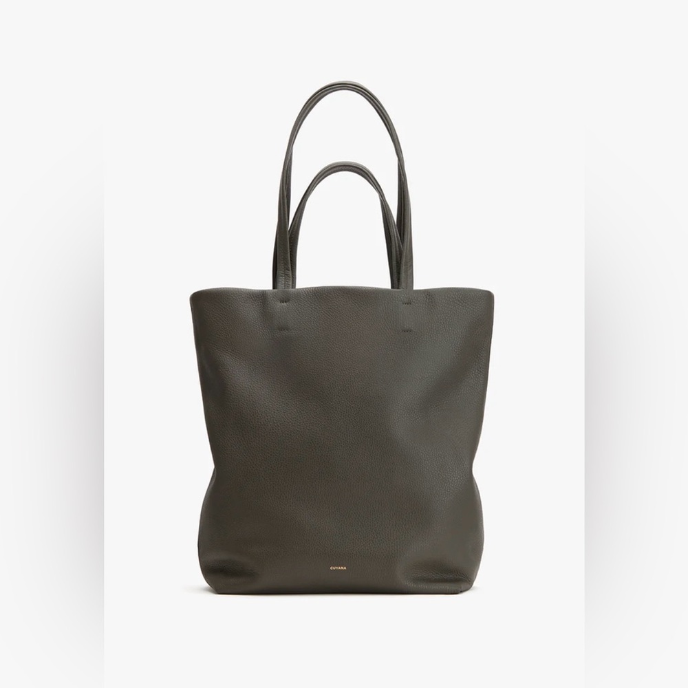 Cuyana Tall Easy Tote in Dark Olive (like new!)